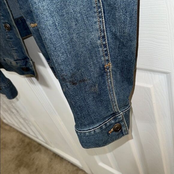 Kush Kano Denim Jacket with Red Patches - Picture 6 of 8